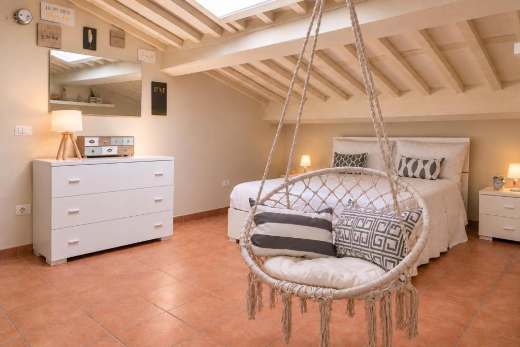 White Attic Lucca – Lucca